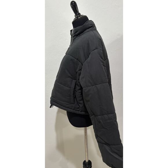 Pretty Little Thing Womens Cropped Puffer Jacket Peach Skin Black Size 6 - Picture 6 of 7